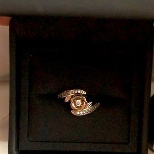 Sterling silver 💍 Rose ring
